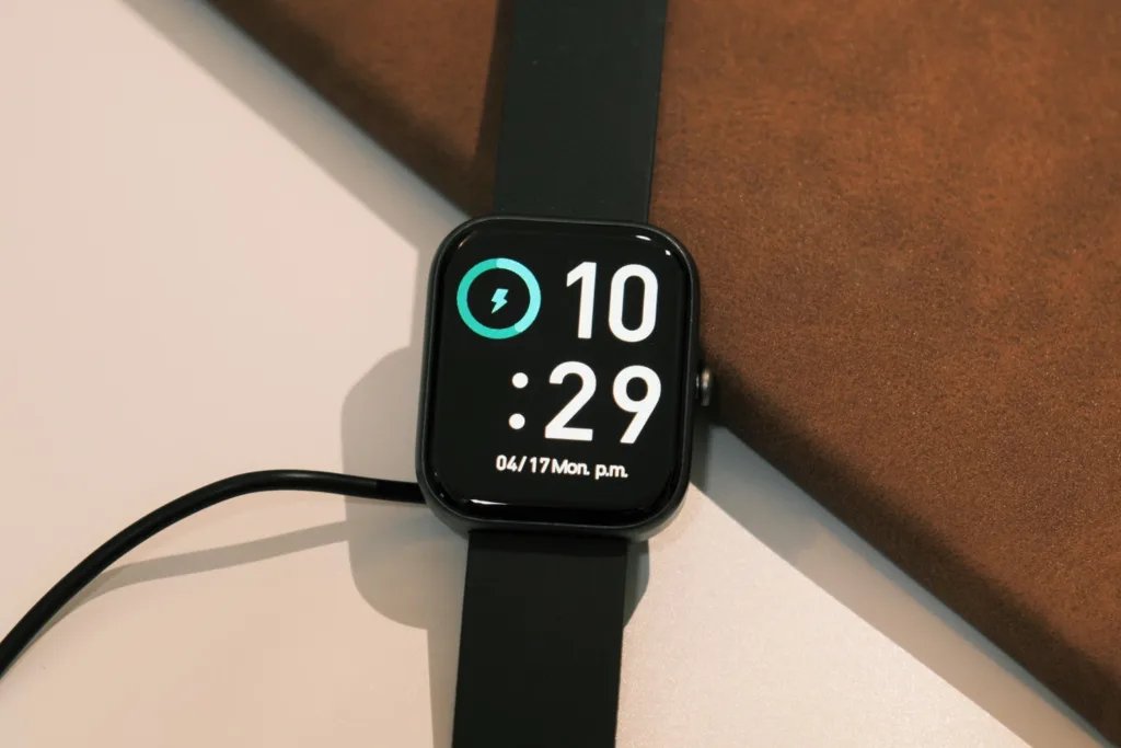 Hands-On with Starmax GTS5 Smart Watch: A Firsthand Review of Its Features and Design