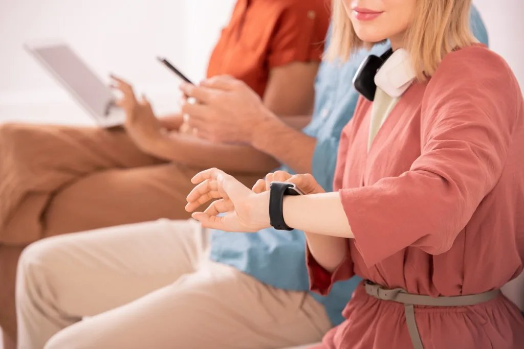 Redefining Your Business Events with Smart Watches: A Complete Guide for Organizers